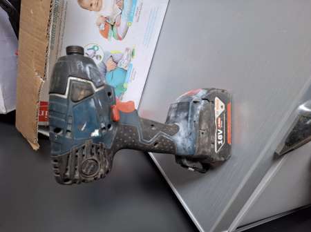 Cherche F mur pour plan