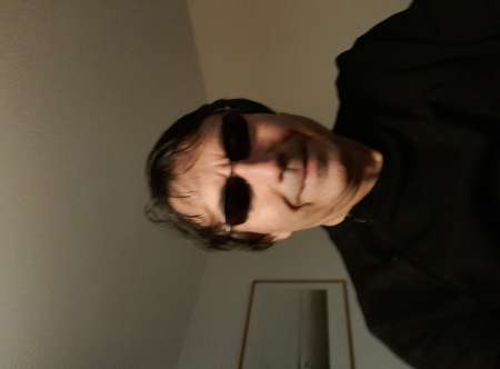 Cherche femme mari�e pour exp�rience.