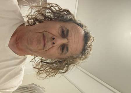 Cherche femme fisteuse