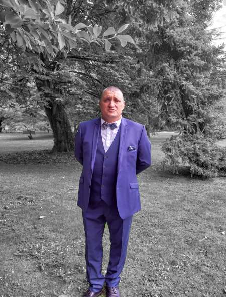 Cherche femme pour bon temps � deux.