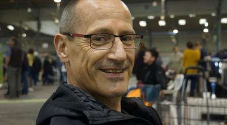 Cherche femme pour moments calins et coquins