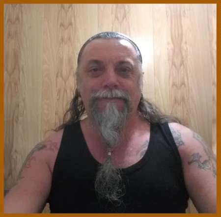 Recherche personne � mi-apprentie mi-soumise �