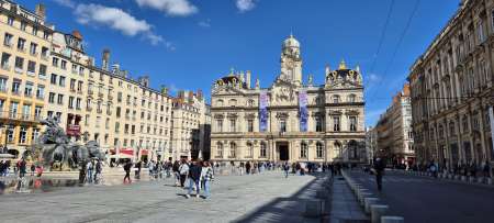 HOMME ACTIF RECH. CPLE pour TRIO / Femme /