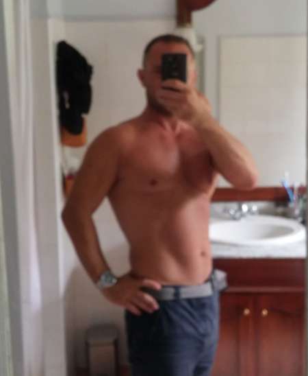 Cherches � partager des moments de plaisirs.