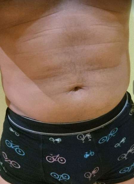 Jeune homme de passage pour femme ou couple H/F